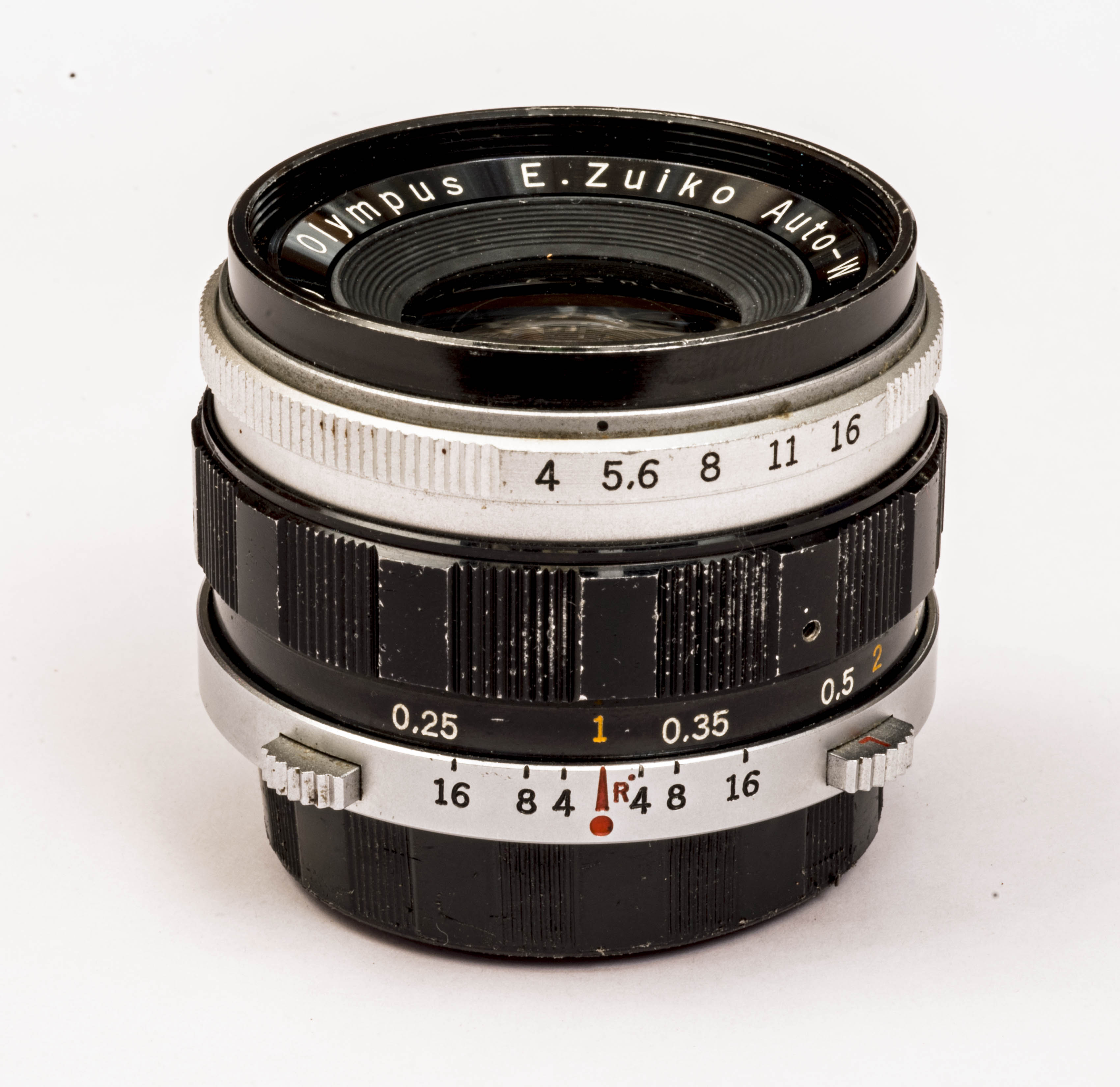Zuiko 4 / 25 mm